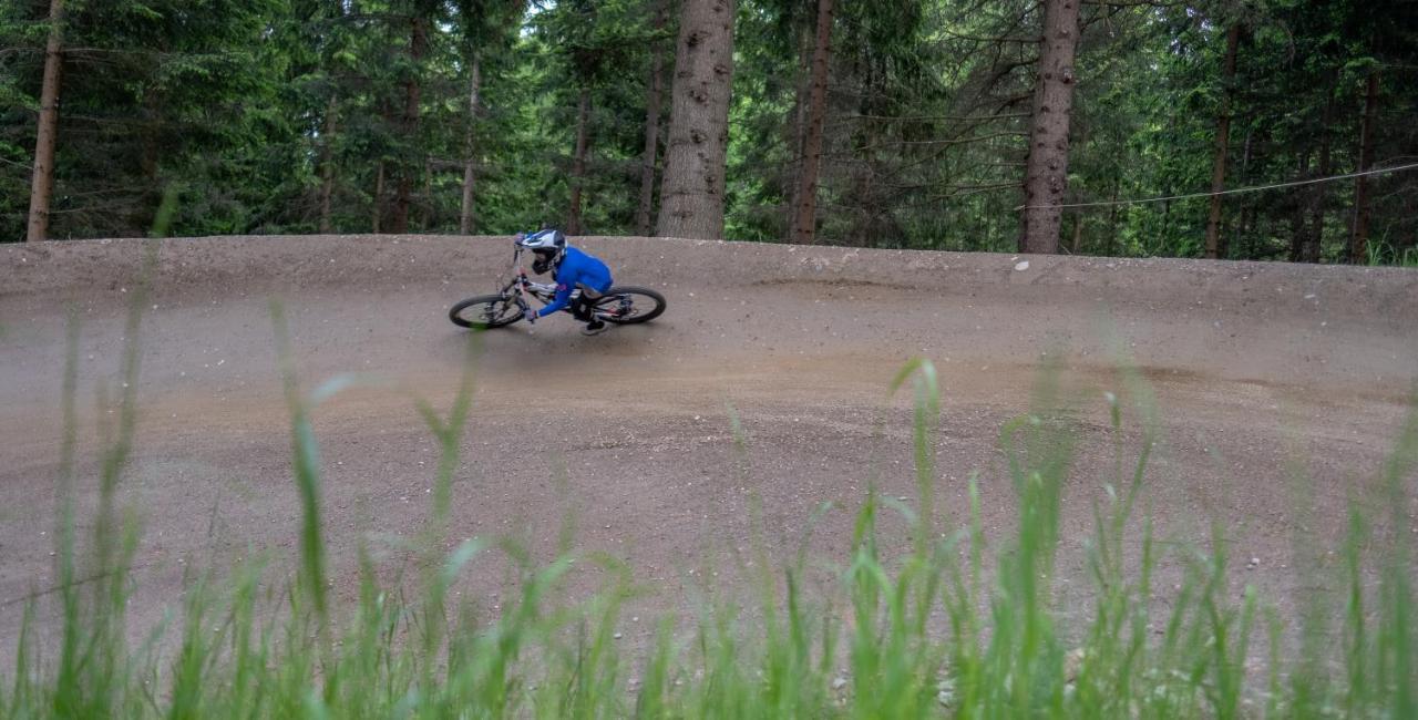 Weixl Schi&Bike Appartements-Bike In&Bike Out Neben Wexl Trails Bikepark St. Corona am Wechsel Exterior foto
